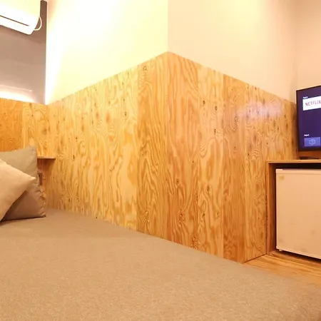 Oyo Hostel Myeongdong 1-2