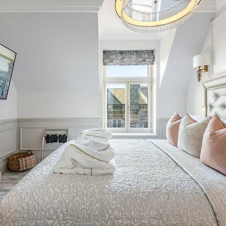 Righ Residences - George Street-2