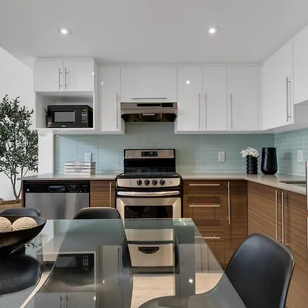 Liv Mtl Downtown Montreal Spacious Suites-3