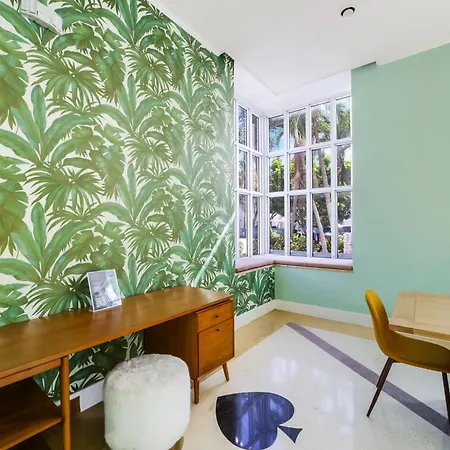 Tropics Hotel Miami Beach-3