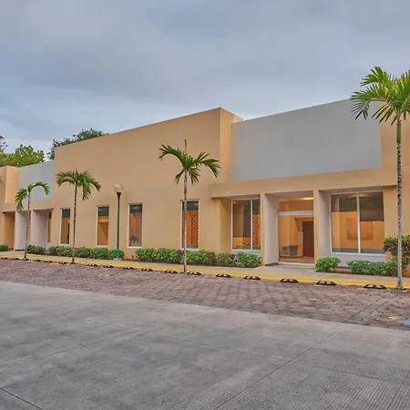 City Express By Marriott Playa Del Carmen-2