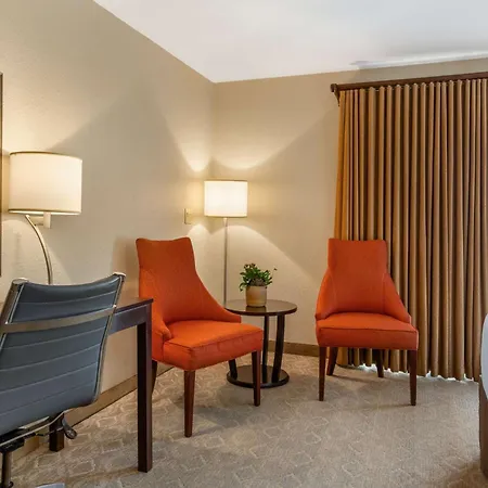 Best Western Plus Monterey Inn-3