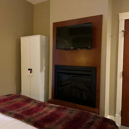 Solara Escape - 2Br Retreat With Pool - Hot Tub - Gym - Spa-3