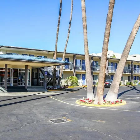 Motel 6 San Diego, Ca Airport Harbor-3