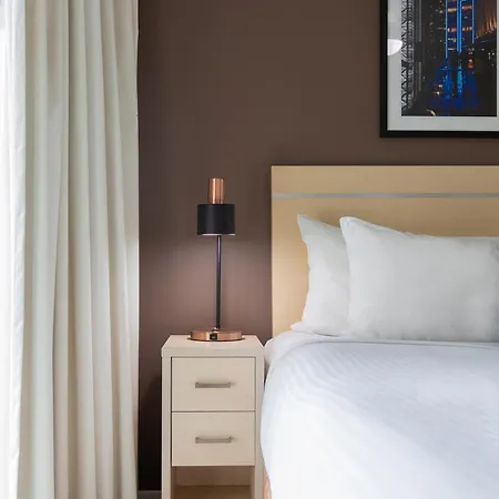 Oaks Brisbane On Felix Suites-2