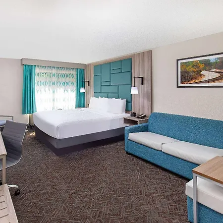 La Quinta Inn By Wyndham Pigeon Forge-Dollywood-2