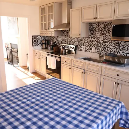 Duo Housing (Adults Only)-2