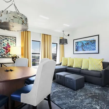 Hampton Inn & Suites Austin - Downtown-2