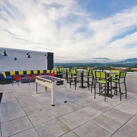Tru By Hilton Pigeon Forge-2