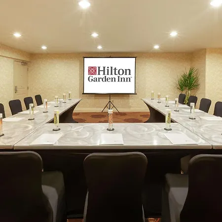 Hilton Garden Inn Pittsburgh University Place-3
