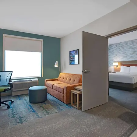 Home2 Suites By Hilton Milwaukee Downtown-2