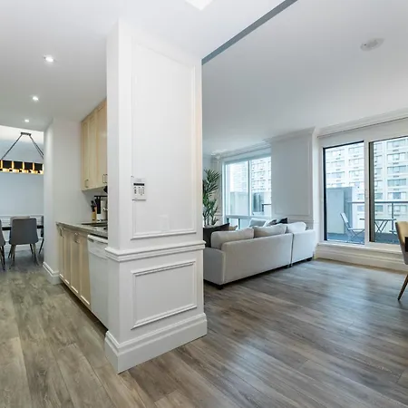 Sky Suites Yorkville-3