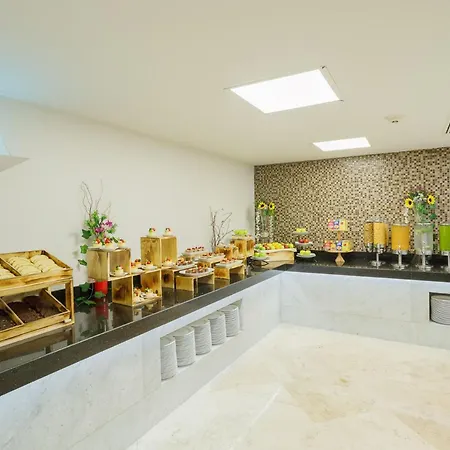 Real Inn Tijuana By Camino Real Hoteles-3