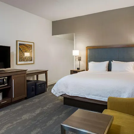 Hampton Inn & Suites Newport/Cincinnati, Ky-3