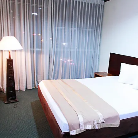 Hotel Ambassador-3