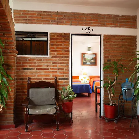 Hotel Azteca-2