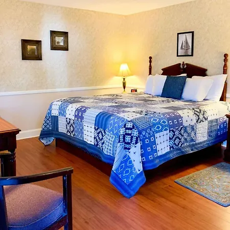 Cedar Crest Inn-3