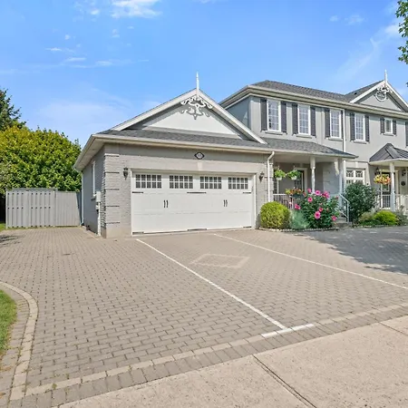 Charlottetown House-3