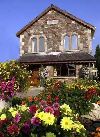 Abbey Lodge-3
