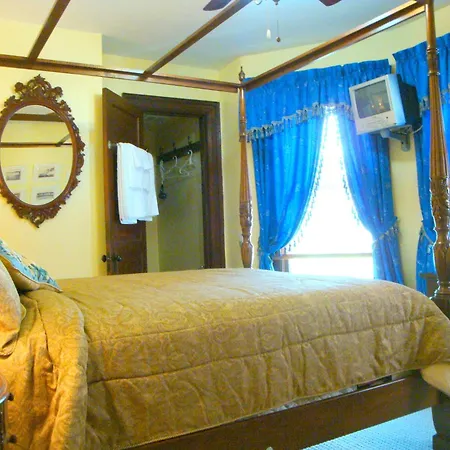 A Night To Remember B & B-3