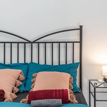 Rosa Rooms-2