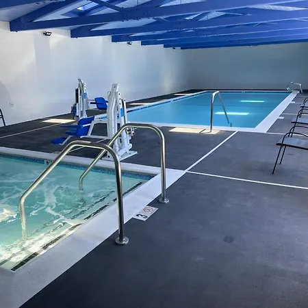 Surf City Inn & Suites-2