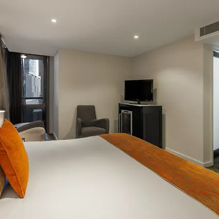 Hotel Grand Chancellor Melbourne-3