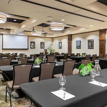 Oxford Hotel Bend-2