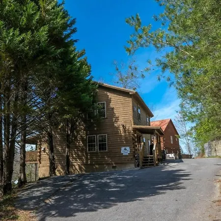 Bears Den-2