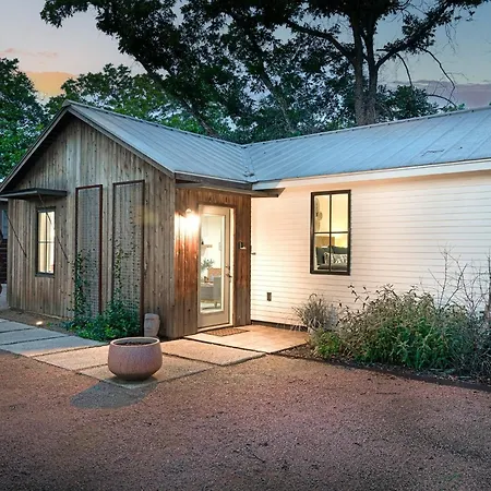 Cava House, Hot Tub, Cowboy Pool, Fire Pit!-3