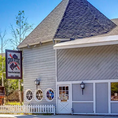 Pool & Hot Tub Access: Park City Studio W/ Balcony-2