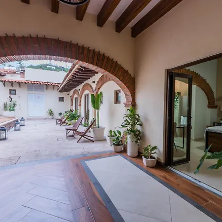Casa Victoria Malecon - Adults Only-3