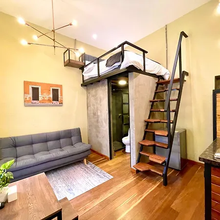 Colonia Suites 722-3