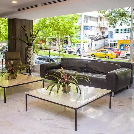Ramada By Wyndham Panama Via Argentina-3