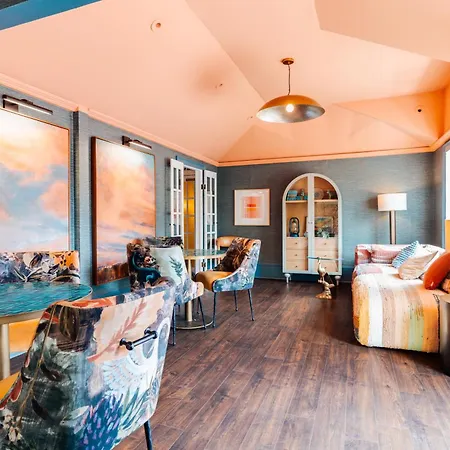 Ellery Hotel Provincetown-3
