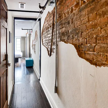 Firehouse Hostel (Adults Only)-3