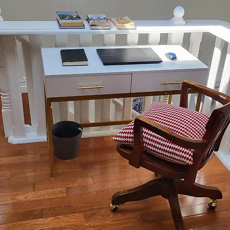 Downtown Toronto House Central 2Bed 2Bath Subway Free Parking-3