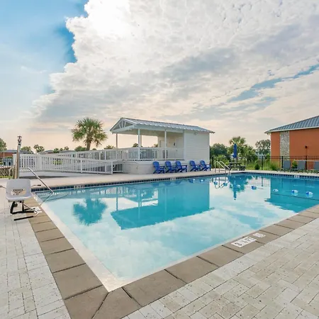 Sapphire Sands 3 Pools Pet Friendly-2