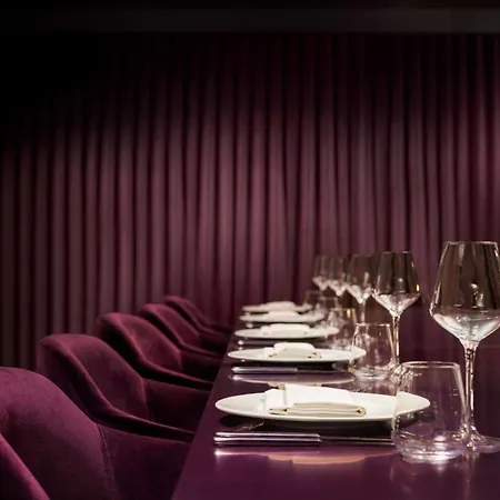 Revery Toronto Downtown, Curio Collection By Hilton-3