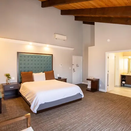 Munras Inn-2