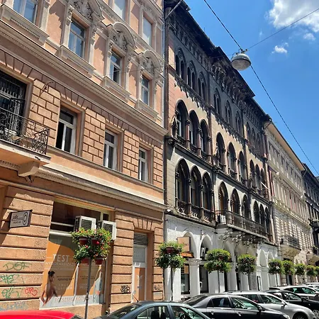 Metropolis Budapest Boutique Hotel-3
