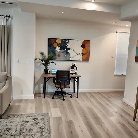 Stayspro - Hollywood Homes Minutes To Everything Spacious And Free Parking-2