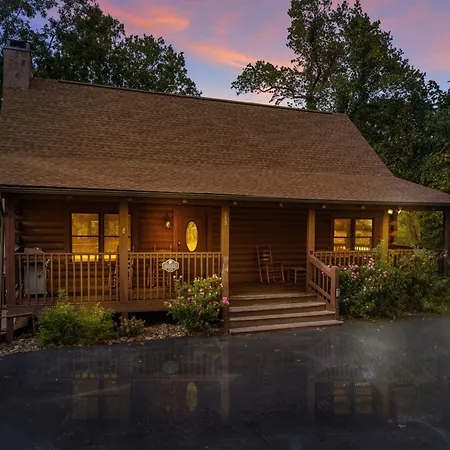 Er101 - Heavenly Hideaway Great Location - Close To Town! Cabin-3