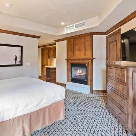 Aspen Mountain Residences - The Old Hyatt-3