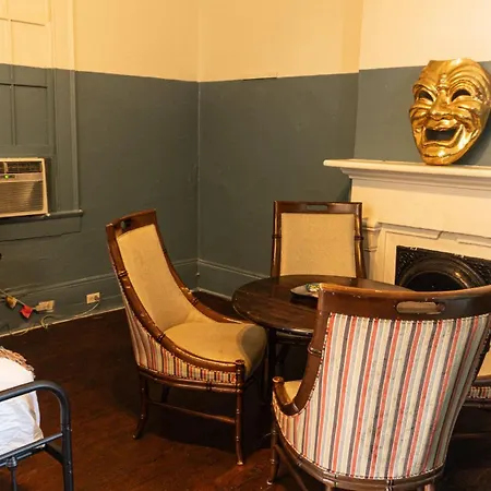 Historic Mardi Gras Inn-2