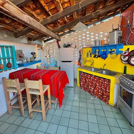 Casa Frida Gaylodging-2