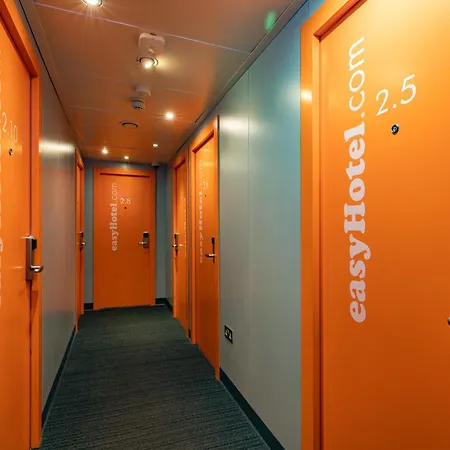 Easyhotel Edinburgh-2