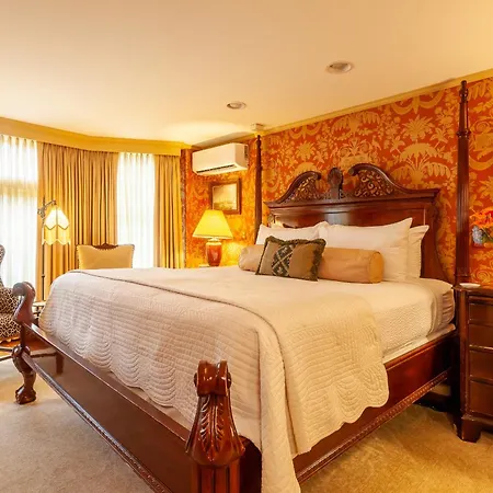 Ivy Lodge-3