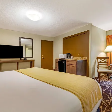 Super 8 By Wyndham Lake George/Downtown-3