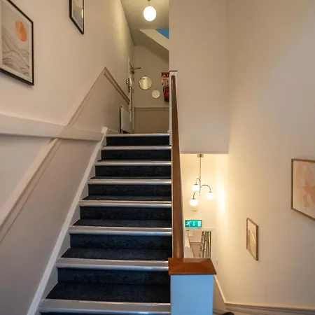 Talbot Street Guest House-2
